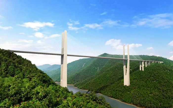 飞虹再起，徐工塔机助建黔东南第一高桥